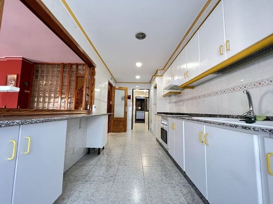 Foto 1 de Casa en venta en Alberic de 5 habitaciones con terraza y garaje