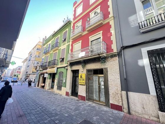 Foto 2 de Casa en venta en Ayuntamiento - Centro de 4 habitaciones con terraza y garaje