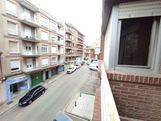 Foto 2 de Venta de piso en calle Doctores Castroviejo de 3 habitaciones con terraza y balcón
