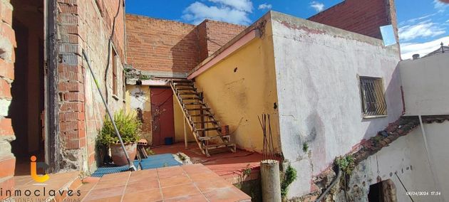 Foto 2 de Casa en venta en Casco Antiguo de 6 habitaciones con terraza y garaje