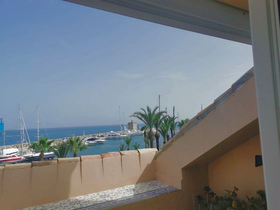 Foto 1 de Àtic en venda a Puerto de Sotogrande-La Marina de 3 habitacions amb terrassa i garatge