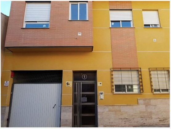 Foto 1 de Pis en venda a calle Los Huertos de 3 habitacions amb garatge