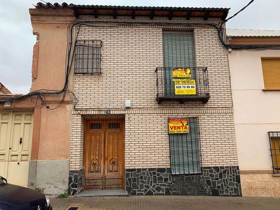 Foto 2 de Casa en venda a calle Paloma de 4 habitacions amb calefacció