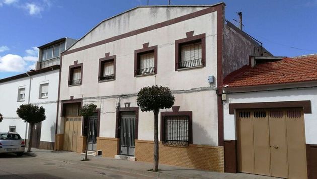 Foto 1 de Venta de casa en calle República de Chile de 6 habitaciones y 260 m²