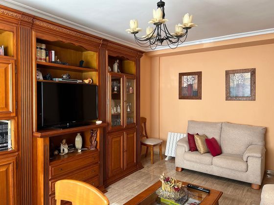 Foto 1 de Piso en venta en Manzanares de 3 habitaciones con garaje y calefacción