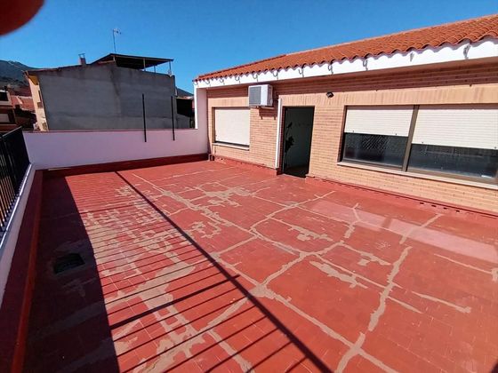 Foto 2 de Casa en venda a avenida De la Paz de 3 habitacions amb calefacció