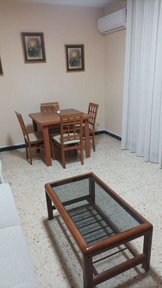 Foto 2 de Piso en alquiler en Manzanares de 3 habitaciones con muebles y aire acondicionado