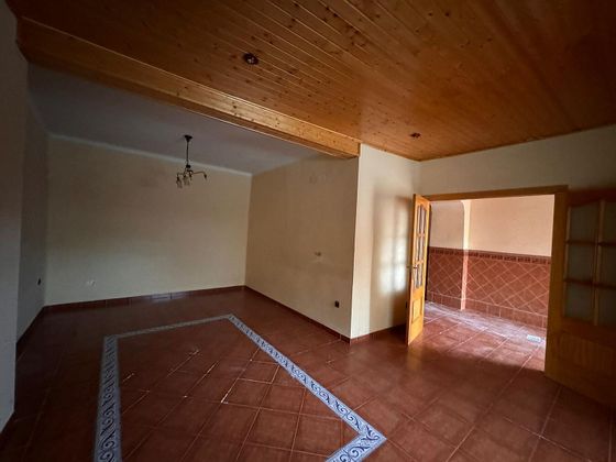 Foto 2 de Casa en venda a calle CL Nueva de 3 habitacions i 210 m²