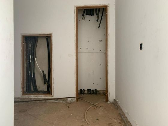 Foto 1 de Venta de piso en calle Alarcón de 2 habitaciones y 91 m²
