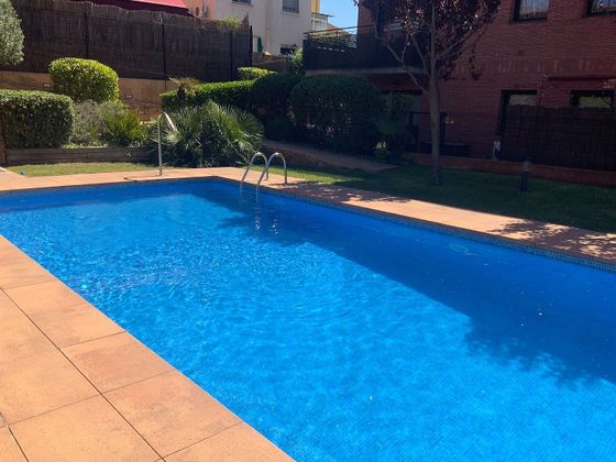 Foto 2 de Àtic en venda a Parets del Vallès de 4 habitacions amb terrassa i piscina
