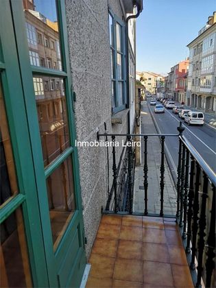 Foto 1 de Casa adossada en venda a Cambados de 6 habitacions amb terrassa i balcó