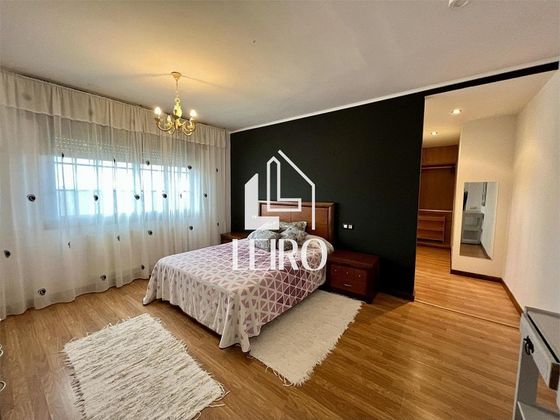 Foto 1 de Casa en venda a O Carril - Bamio de 6 habitacions amb terrassa i garatge