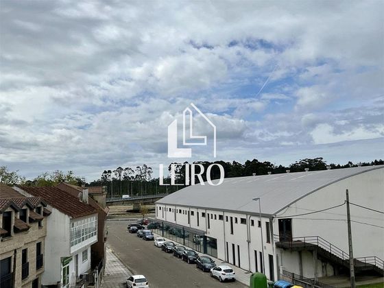 Foto 1 de Casa adosada en venta en Vilanova de Arousa de 4 habitaciones con terraza y garaje