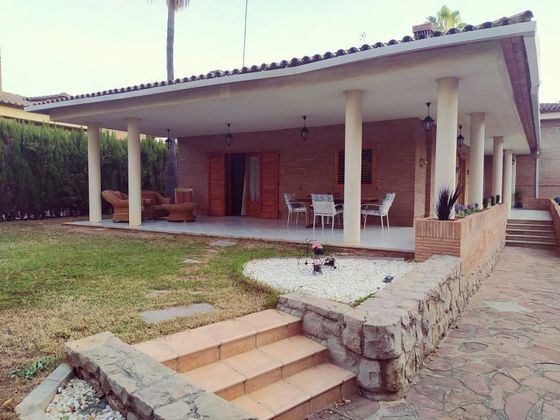 Foto 1 de Casa rural en venda a Camino de Onda - Salesianos - Centro de 5 habitacions amb terrassa i piscina