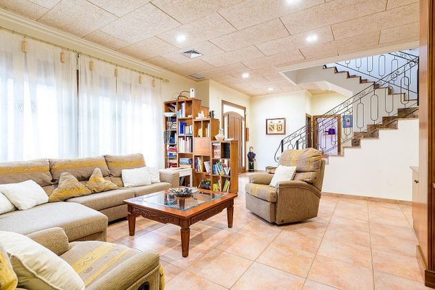 Foto 2 de Casa en venta en Betxí de 6 habitaciones con terraza y garaje