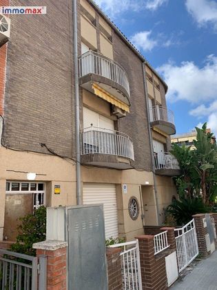 Foto 1 de Casa en venda a Centre - Colomeres - Rambles de 4 habitacions amb terrassa i garatge