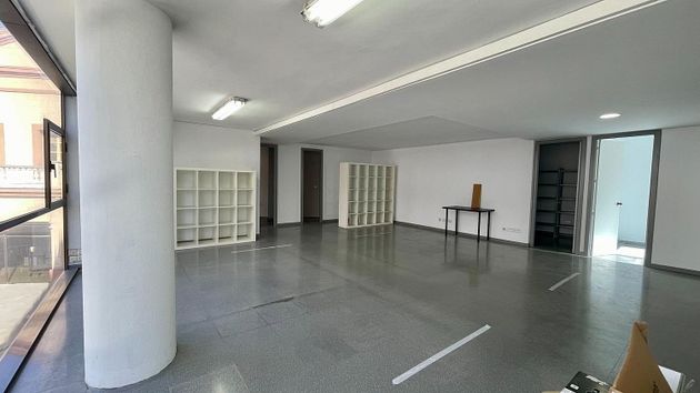 Foto 2 de Local en venda a Can Nadal - Falguera de 121 m²