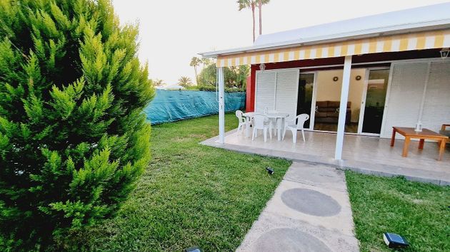 Foto 1 de Alquiler de casa adosada en Maspalomas - Las Meloneras de 3 habitaciones con terraza y piscina