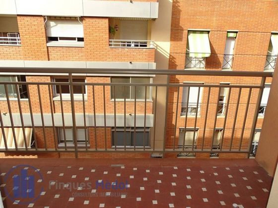 Foto 2 de Venta de piso en calle Del Comerç de 3 habitaciones con balcón y ascensor