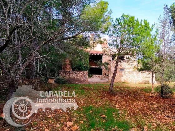 Foto 1 de Casa rural en venta en Las Atalayas - Urmi - Cerro Mar de 4 habitaciones con terraza y jardín