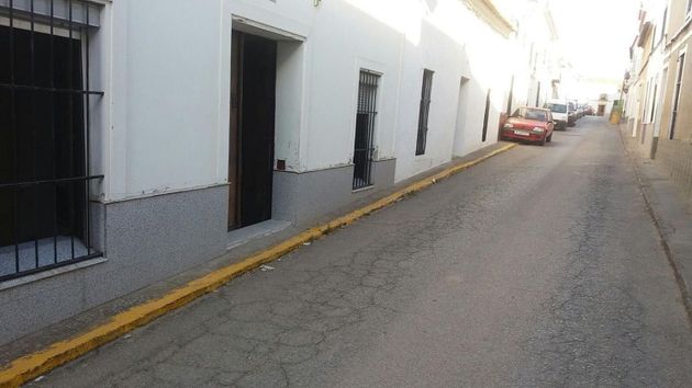Foto 2 de Venta de casa en Monesterio de 5 habitaciones con terraza