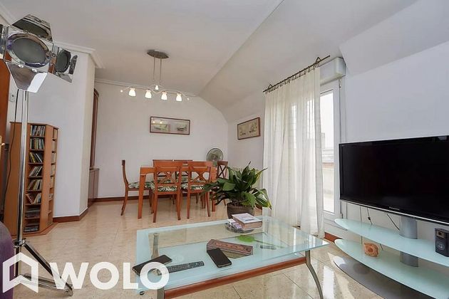Foto 1 de Ático en alquiler en La Overuela de 2 habitaciones con terraza y garaje