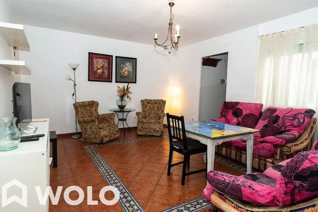 Foto 2 de Piso en alquiler en Bami - Tabladilla - La Estrella de 3 habitaciones con muebles y balcón
