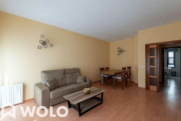 Foto 2 de Piso en alquiler en Villarejo de Salvanés de 3 habitaciones con garaje y muebles