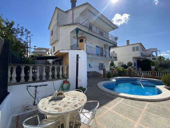 Foto 1 de Venta de casa en Lliçà d´Amunt de 6 habitaciones con terraza y piscina