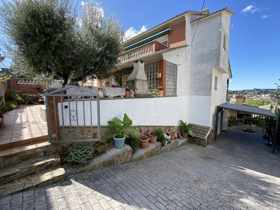 Foto 2 de Venta de casa en Lliçà d´Amunt de 6 habitaciones con terraza y piscina