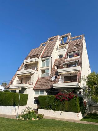 Foto 1 de Dúplex en venta en calle Ribera D´Ebre de 4 habitaciones con terraza y piscina