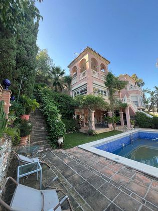Foto 1 de Casa en venta en calle Sierra Pelada de 5 habitaciones con terraza y piscina
