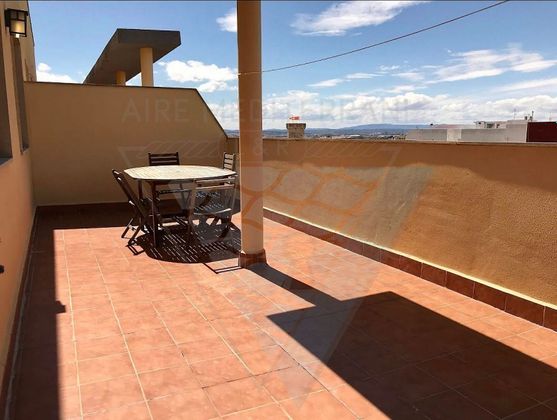 Foto 2 de Venta de ático en calle Del Mestre Ramón Ramia Querol de 1 habitación con terraza y aire acondicionado
