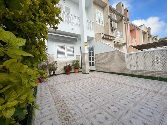 Foto 2 de Dúplex en venta en San Pedro del Pinatar de 2 habitaciones con terraza y aire acondicionado