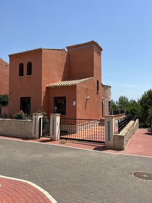 Foto 2 de Xalet en venda a San Miguel de Salinas de 5 habitacions amb terrassa i piscina