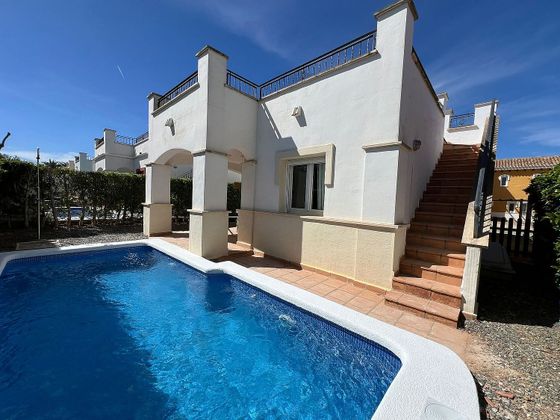 Foto 1 de Xalet en venda a calle Ceiba de 2 habitacions amb terrassa i piscina