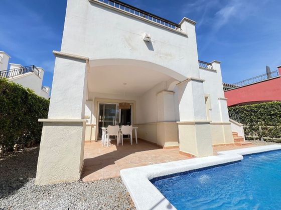 Foto 2 de Xalet en venda a calle Ceiba de 2 habitacions amb terrassa i piscina