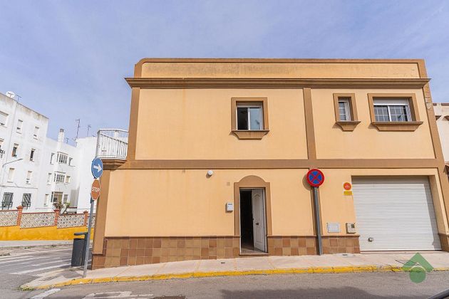 Foto 2 de Casa en venda a calle Maestro Arrieta de 4 habitacions amb terrassa i garatge