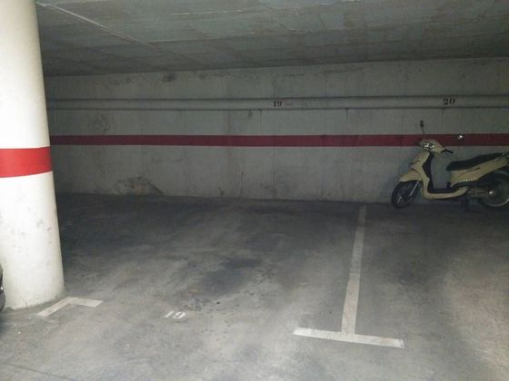 Foto 2 de Garatge en lloguer a Eixample Nord – La Devesa de 18 m²