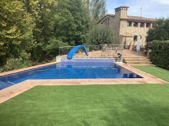 Foto 2 de Casa en venta en Flaçà de 4 habitaciones con terraza y piscina