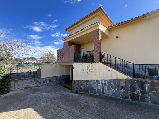 Foto 2 de Casa en venda a Sils de 3 habitacions amb terrassa i garatge