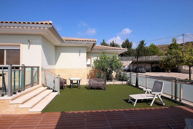 Foto 2 de Xalet en venda a Sax de 4 habitacions amb terrassa i piscina