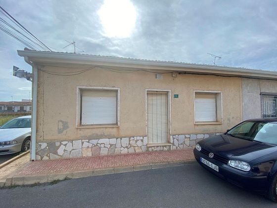 Foto 1 de Casa en venta en Monóvar/Monòver de 4 habitaciones con terraza y garaje