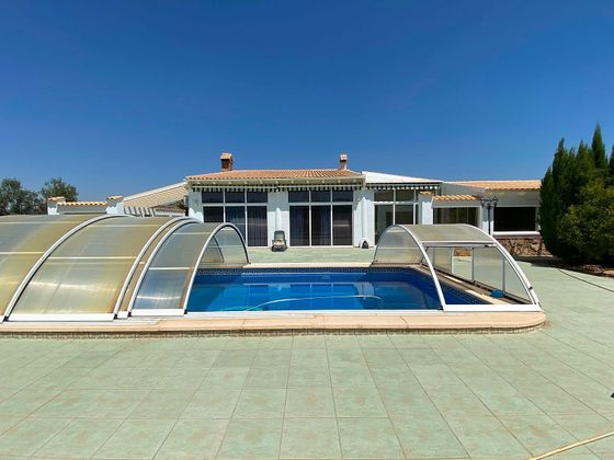 Foto 1 de Xalet en venda a Salinas de 6 habitacions amb terrassa i piscina