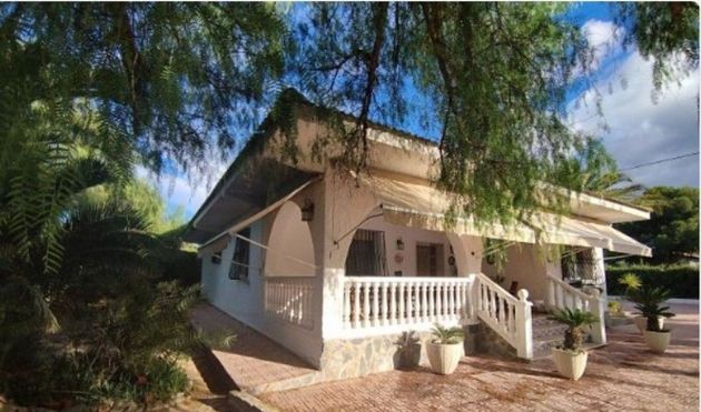 Foto 1 de Casa en venda a Sax de 4 habitacions amb terrassa i piscina