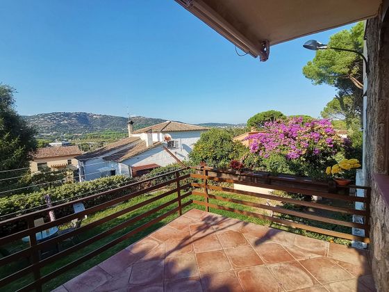 Foto 1 de Xalet en venda a S'Agaró de 6 habitacions amb terrassa i jardí