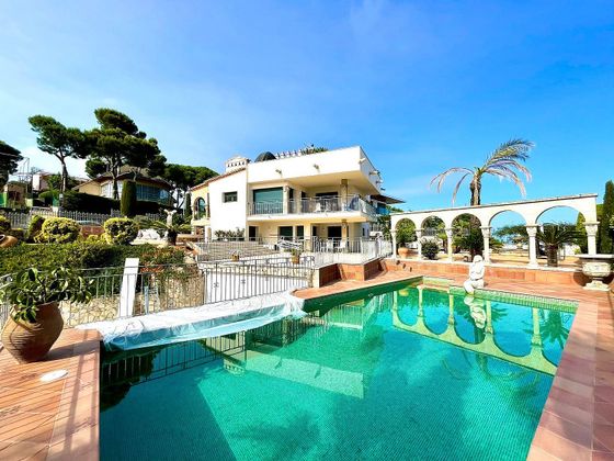 Foto 1 de Xalet en venda a Torre Valentina-Mas Vilar de La Mutxada-Treumal de 8 habitacions amb terrassa i piscina