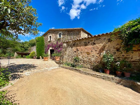 Foto 1 de Chalet en venta en Vall-Llobrega de 7 habitaciones con terraza y piscina