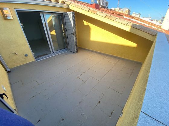 Foto 2 de Venta de dúplex en Centre-El Pedró de 2 habitaciones con terraza y aire acondicionado