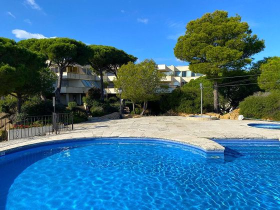 Foto 1 de Piso en venta en S'Agaró de 3 habitaciones con terraza y piscina